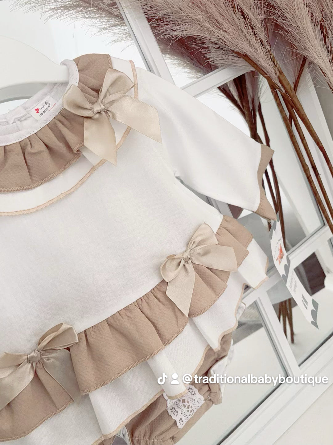 Baby girls “Nancy” top and bloomer set
