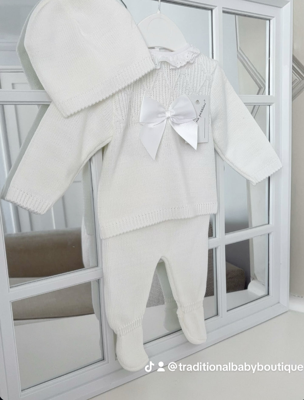 Portuguese knitted set with hat - One size NB-3m