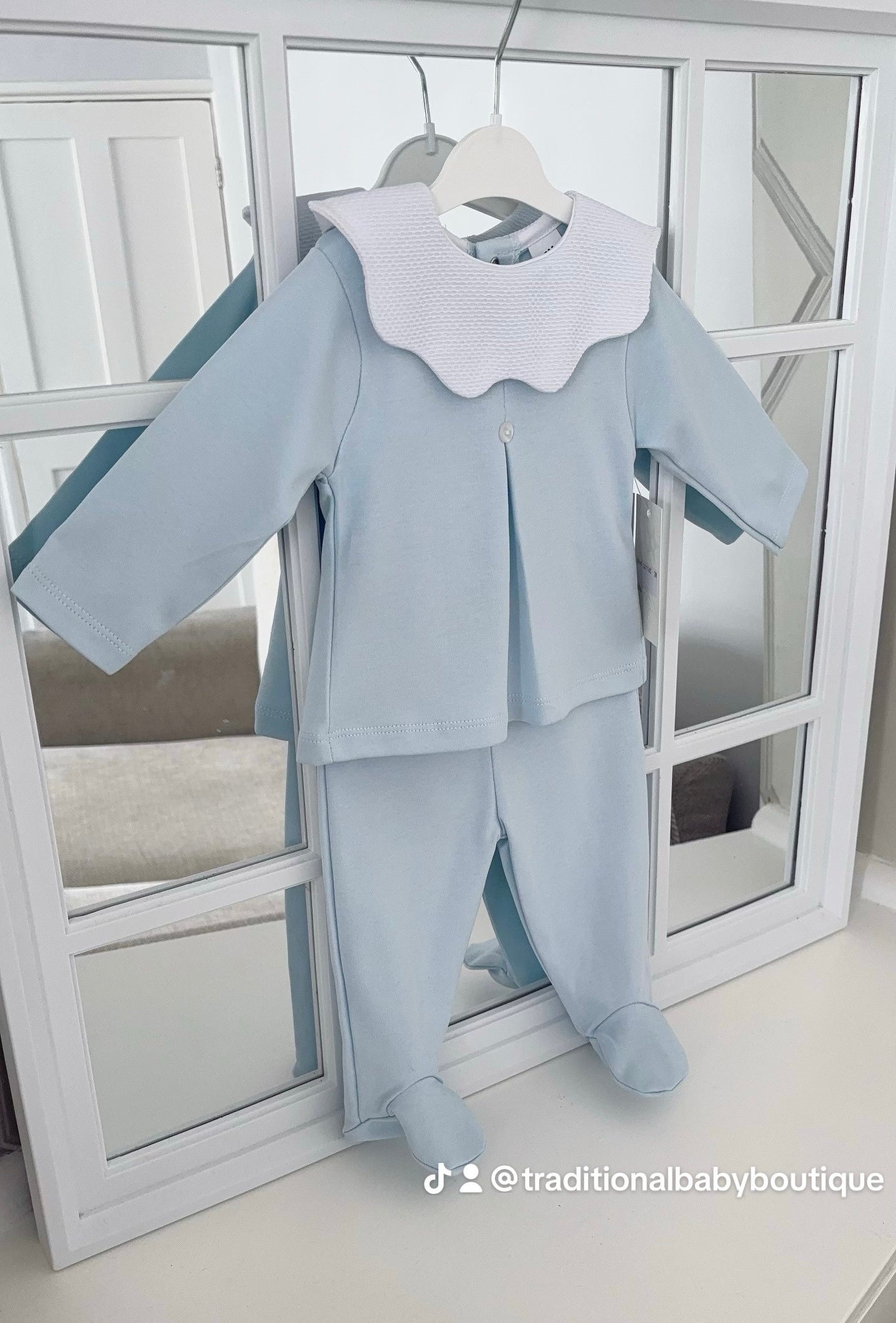 Baby boys scalloped collar top & legging set
