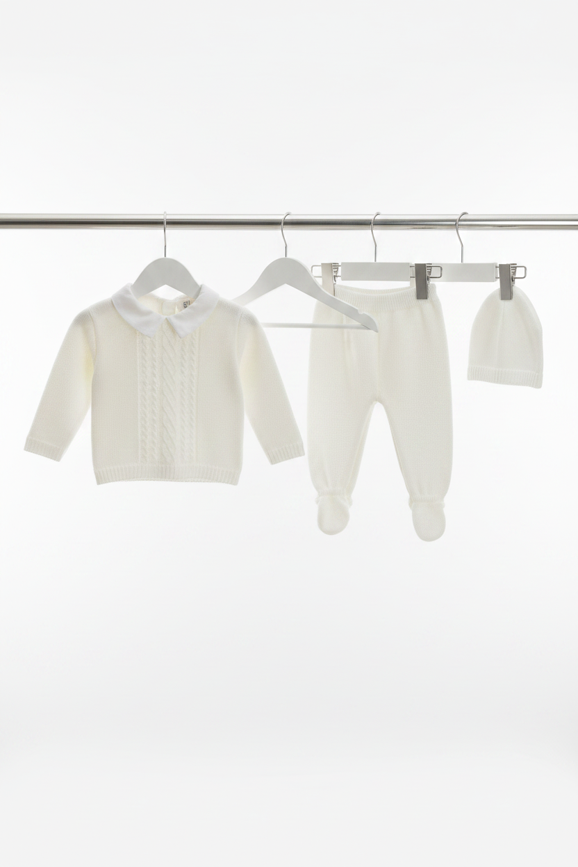 Baby boys knitted set with hat - One size only 0-3m