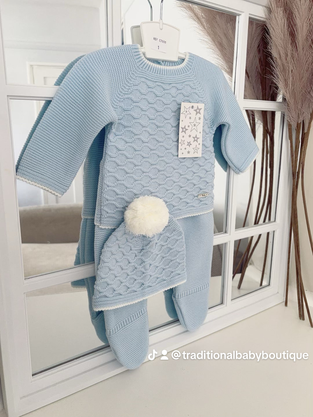 Baby boys knitted honeycomb set with hat