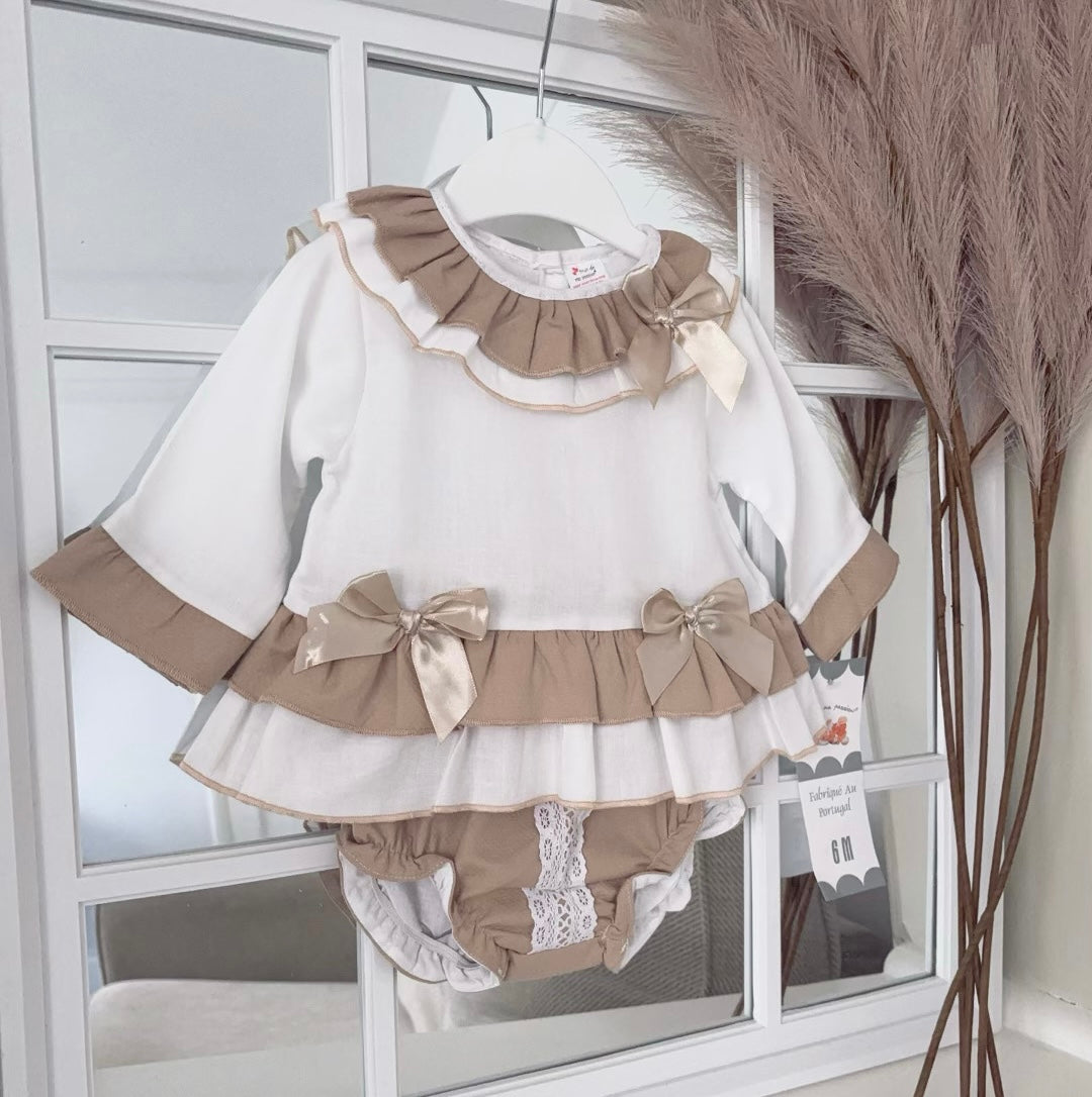 Baby girls “Nancy” top and bloomer set