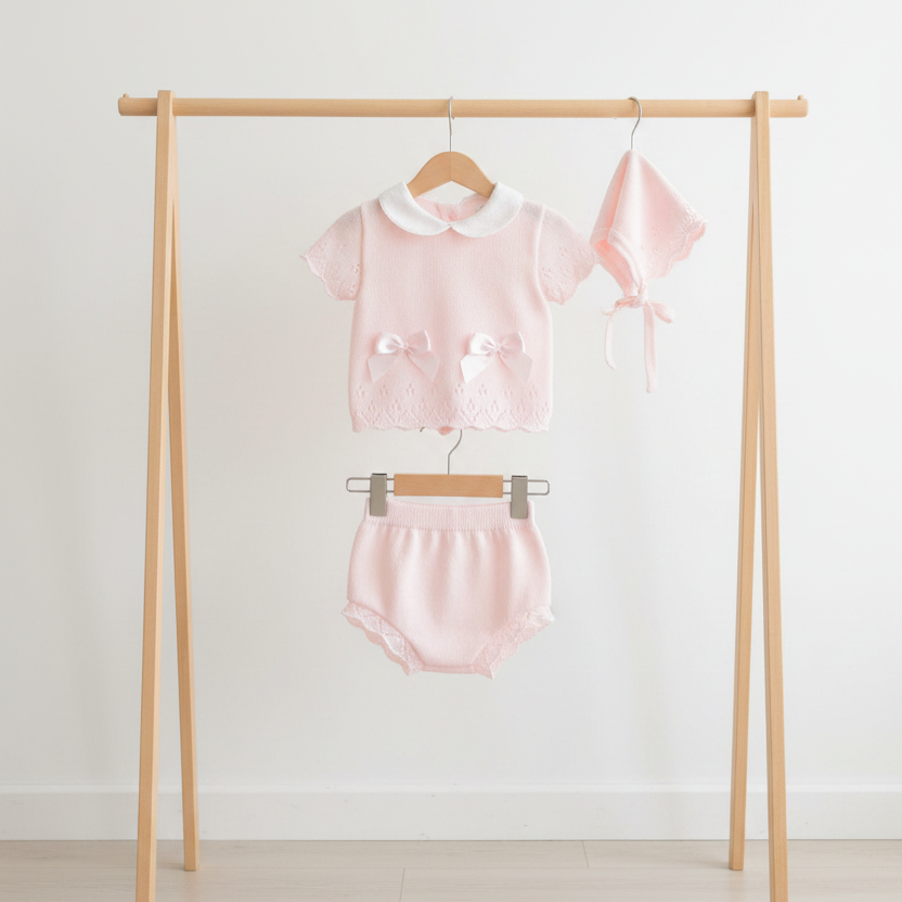 Baby girls pink knitted set with bonnet