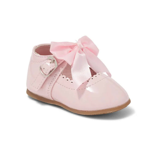 Baby girls Pink Patent shoes with bow