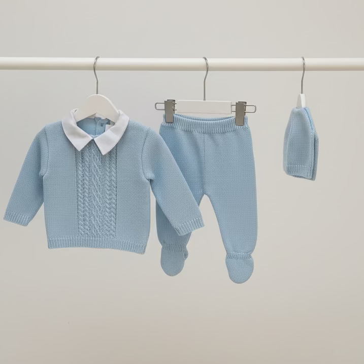 Baby boys knitted set with hat - One size only 0-3m