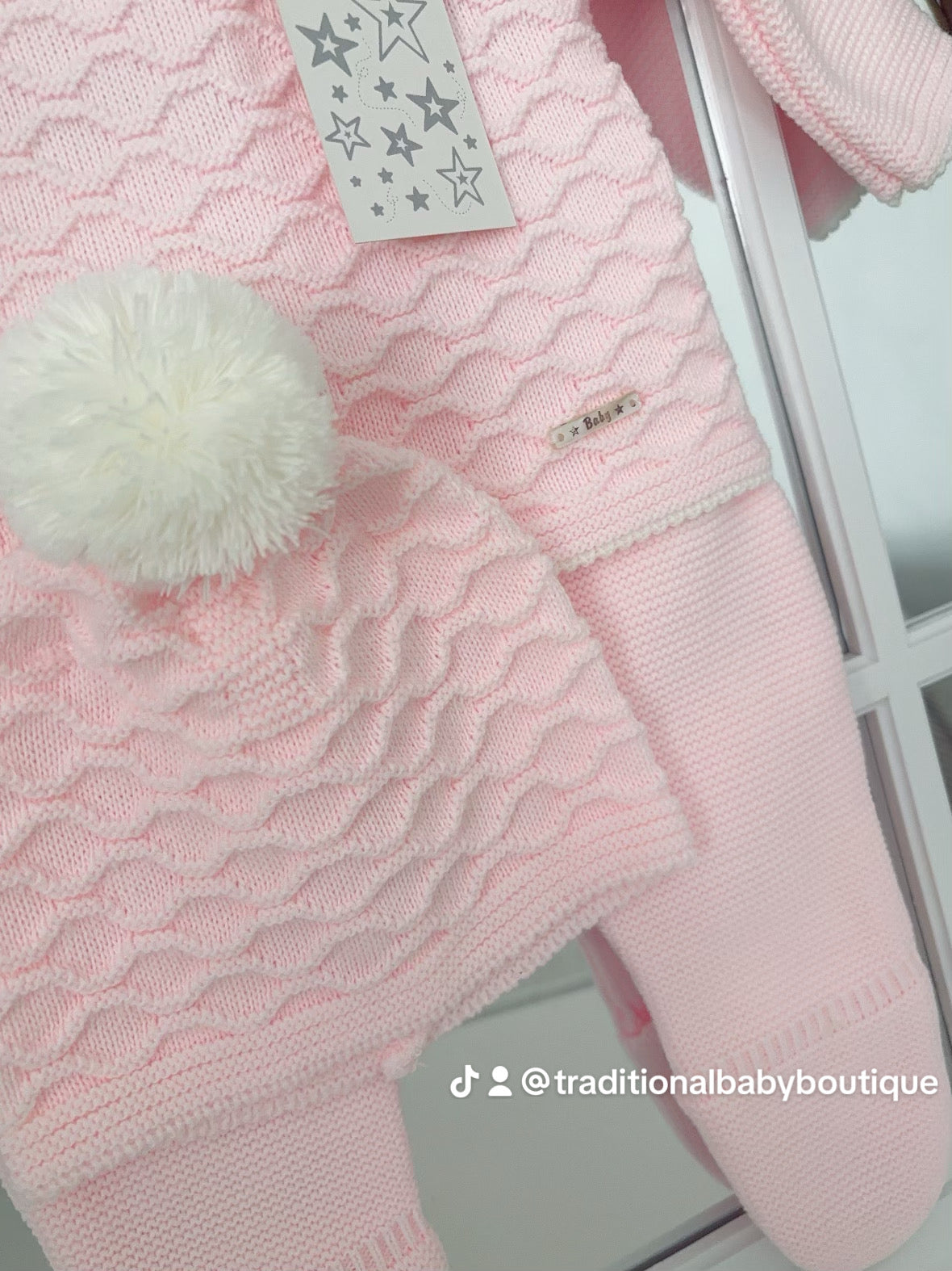 Baby girls knitted honeycomb set with hat