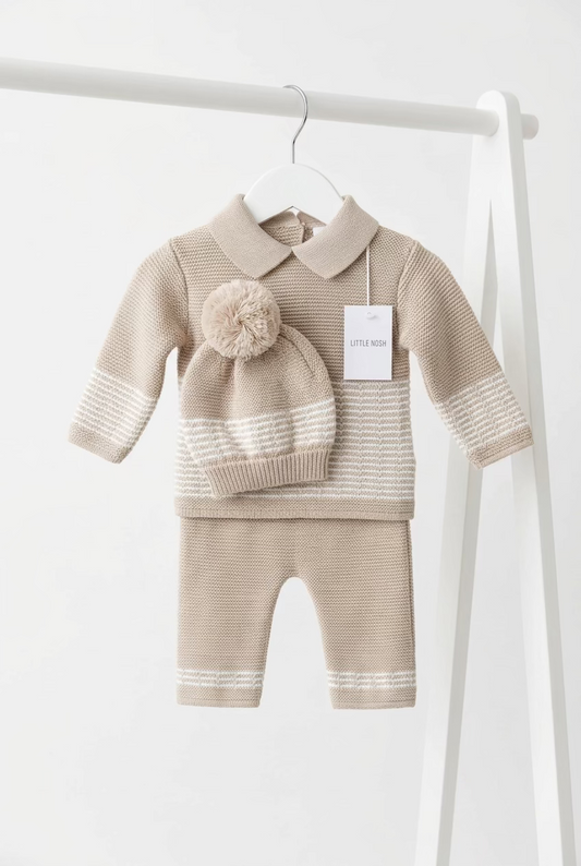 Baby boys knitted set with hat