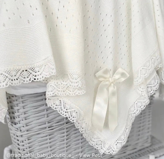 Crochet lace and ribbon shawl - Ivory